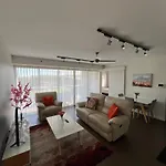 Luxury Waterfront Stay 1Bdr